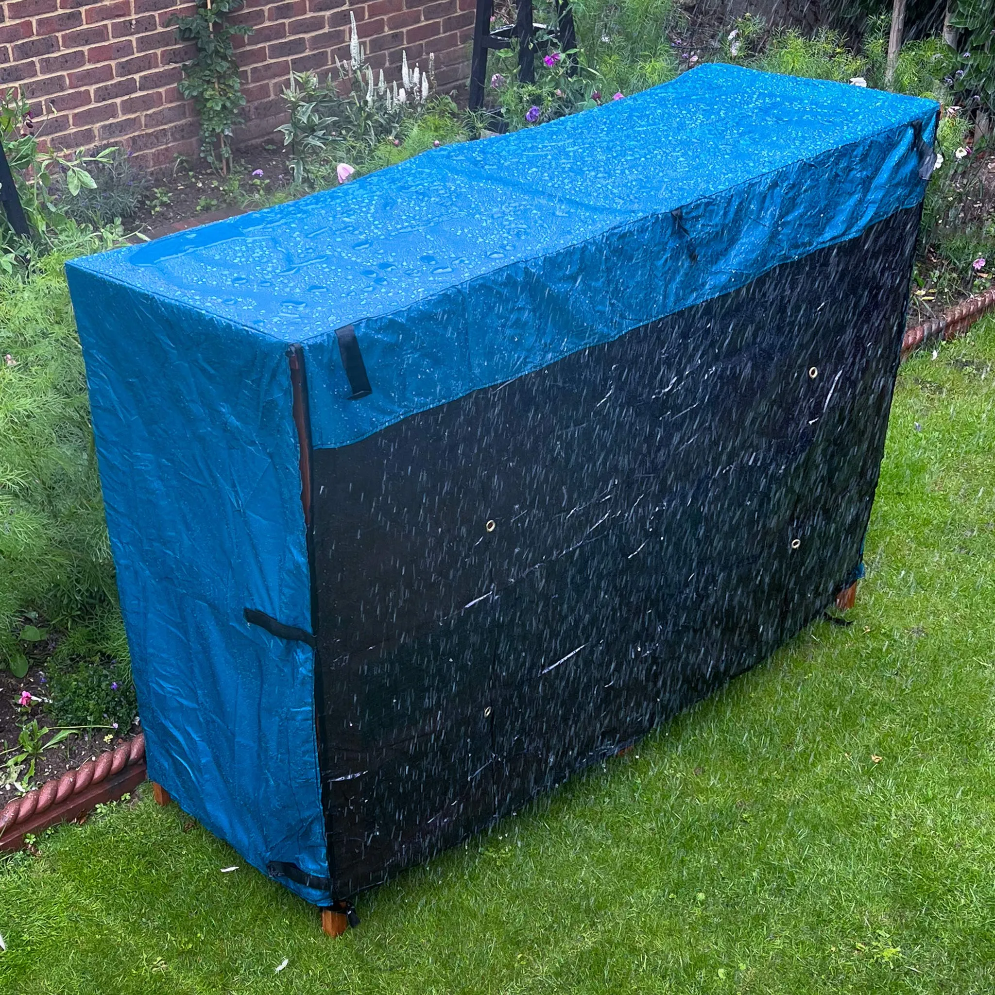 4ft Chartwell Double Guinea Pig Hutch Cover | Protect Your Hutch From The Weather With Day Dry™ Rain Covers