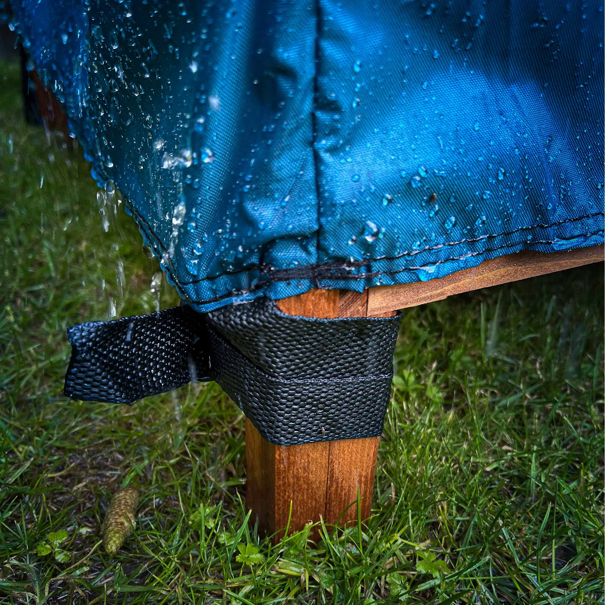 4ft Chartwell Double Guinea Pig Hutch Cover | Protect Your Hutch From The Weather With Day Dry™ Rain Covers