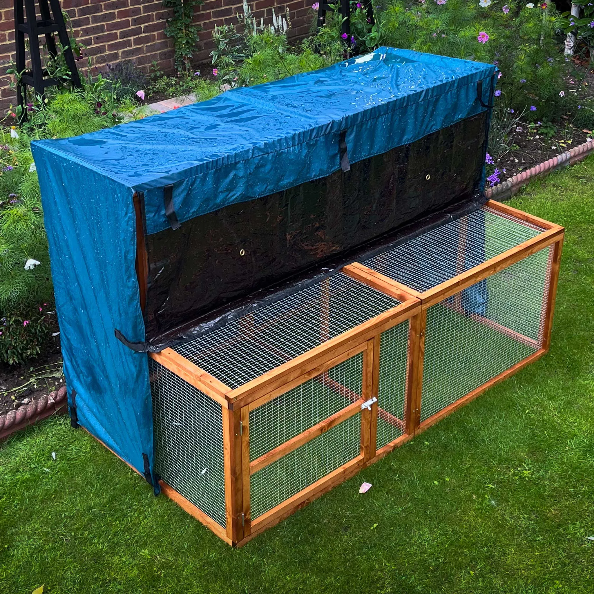 4ft Kendal Guinea Pig Hutch and Run Cover | Protect Your Hutch From The Weather With Day Dry™ Rain Covers