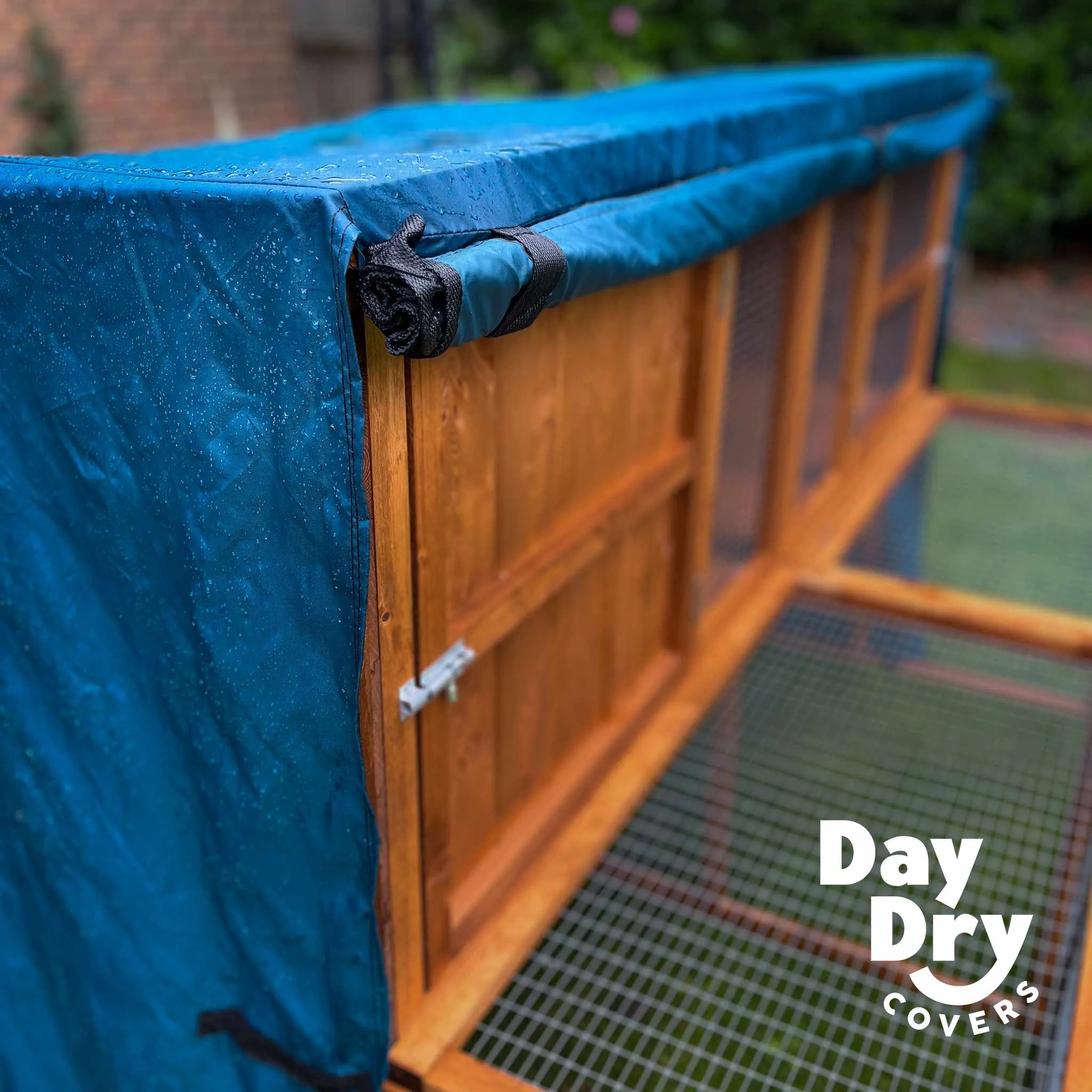 4ft Kendal Guinea Pig Hutch and Run Cover | Protect Your Hutch From The Weather With Day Dry™ Rain Covers