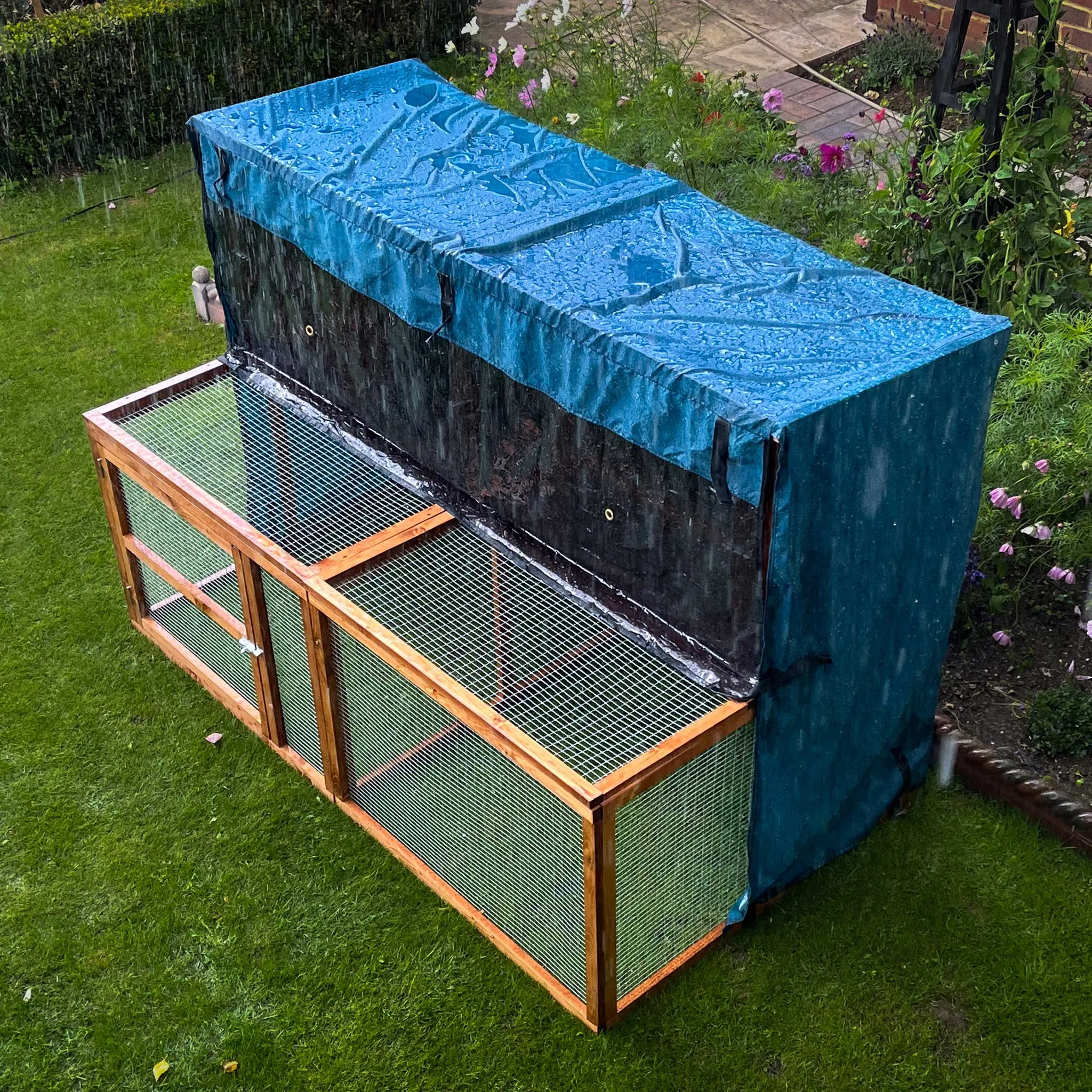 4ft Kendal Guinea Pig Hutch and Run Cover | Protect Your Hutch From The Weather With Day Dry™ Rain Covers