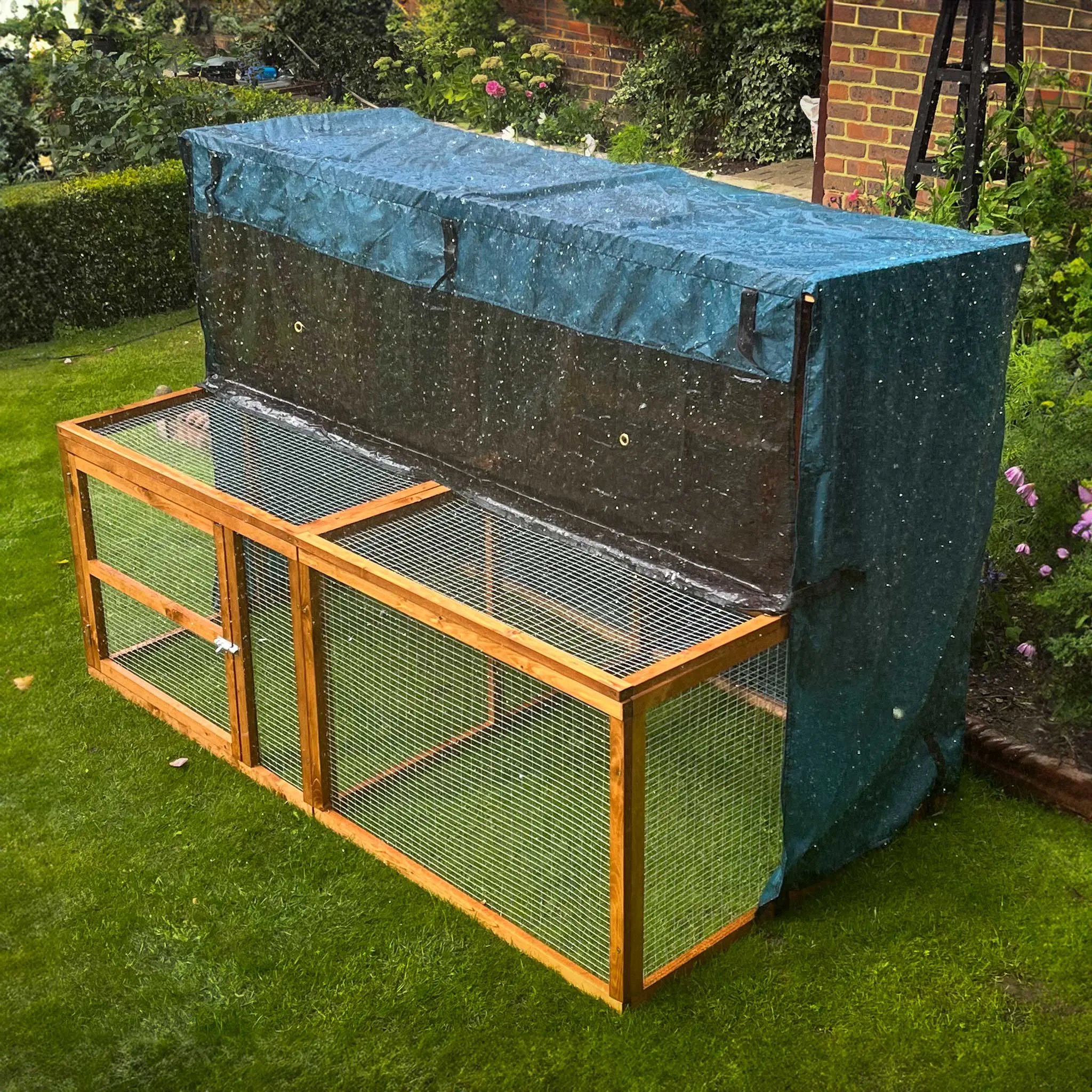 4ft Kendal Guinea Pig Hutch and Run Cover | Protect Your Hutch From The Weather With Day Dry™ Rain Covers