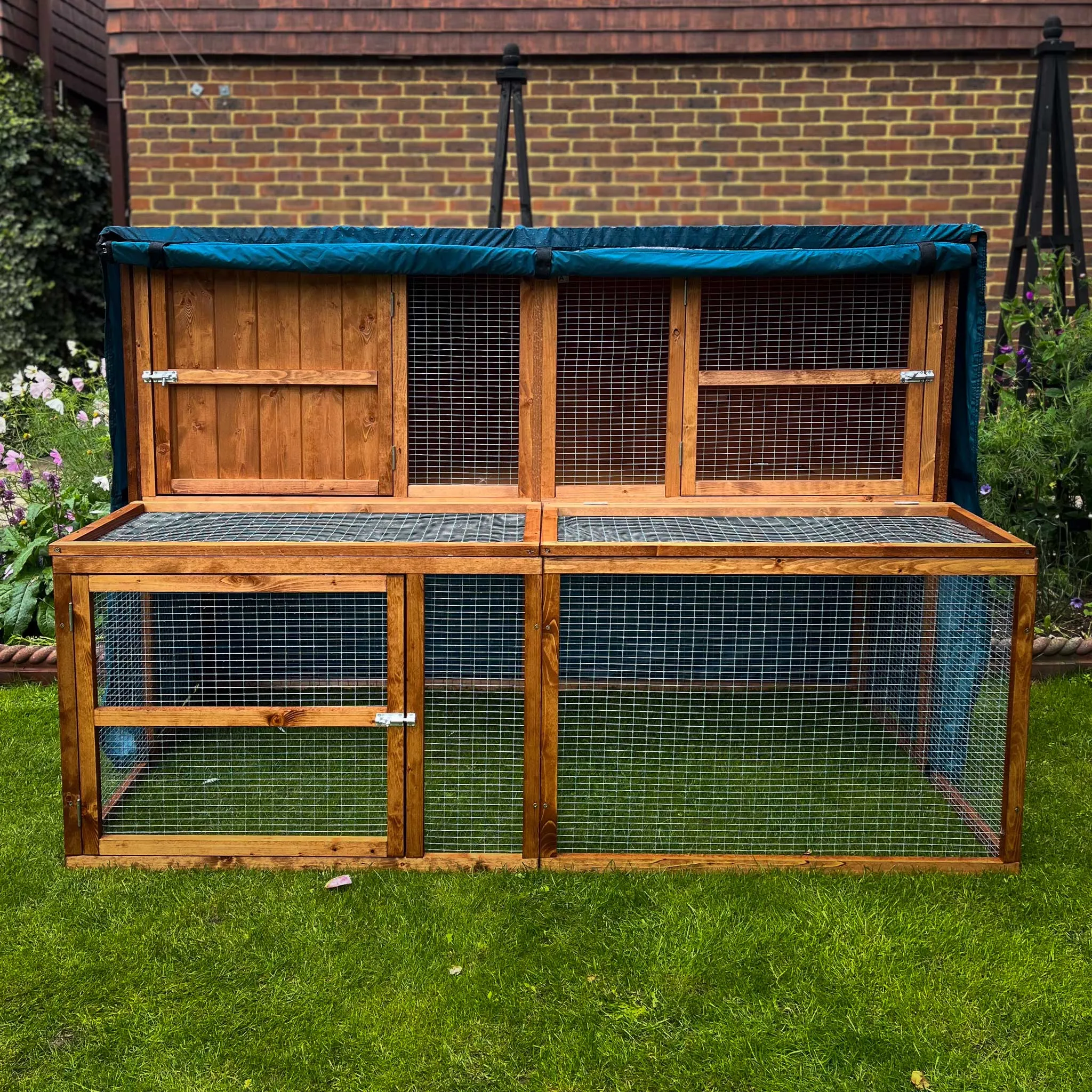 4ft Kendal Guinea Pig Hutch and Run Cover | Protect Your Hutch From The Weather With Day Dry™ Rain Covers